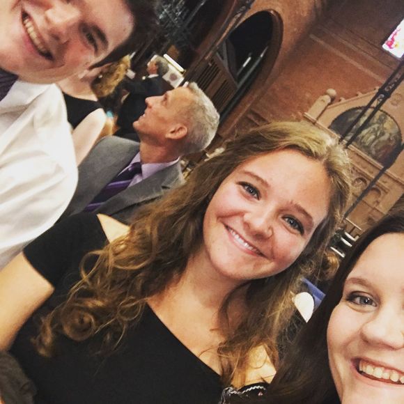 Meet your Posher, Lizzie - Picture 1 of 1